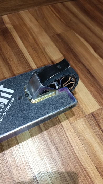 Продам стрит самокат Limit lmt21