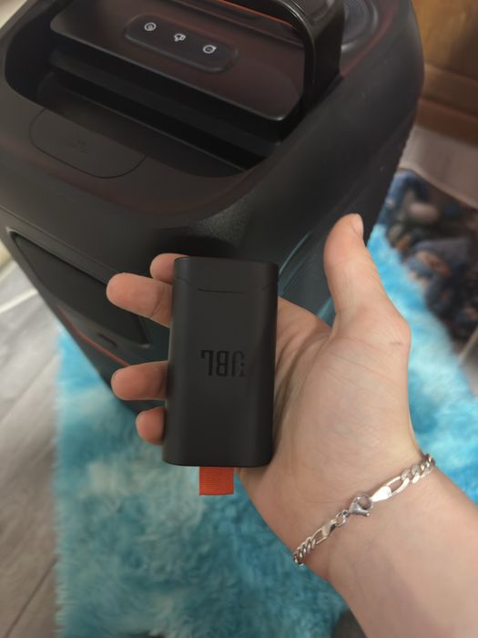 Vand/schimb jbl partybox club 120