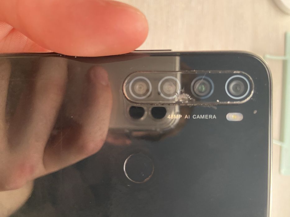 Телефон Redmi note 8