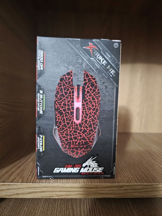 Vând periferice de gaming