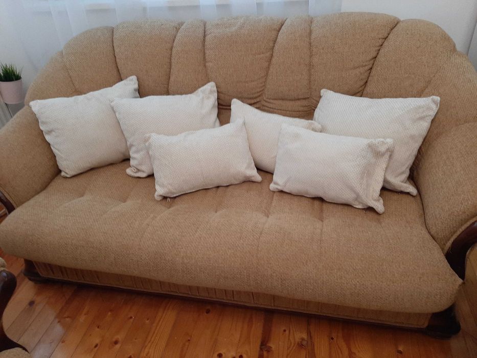 удобна и красива холова гарнитура