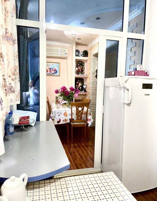 Юнусабад19 3/3/5 |Евроремонт  Не Торец| Зал, две спальни Балкон 2х6,4|