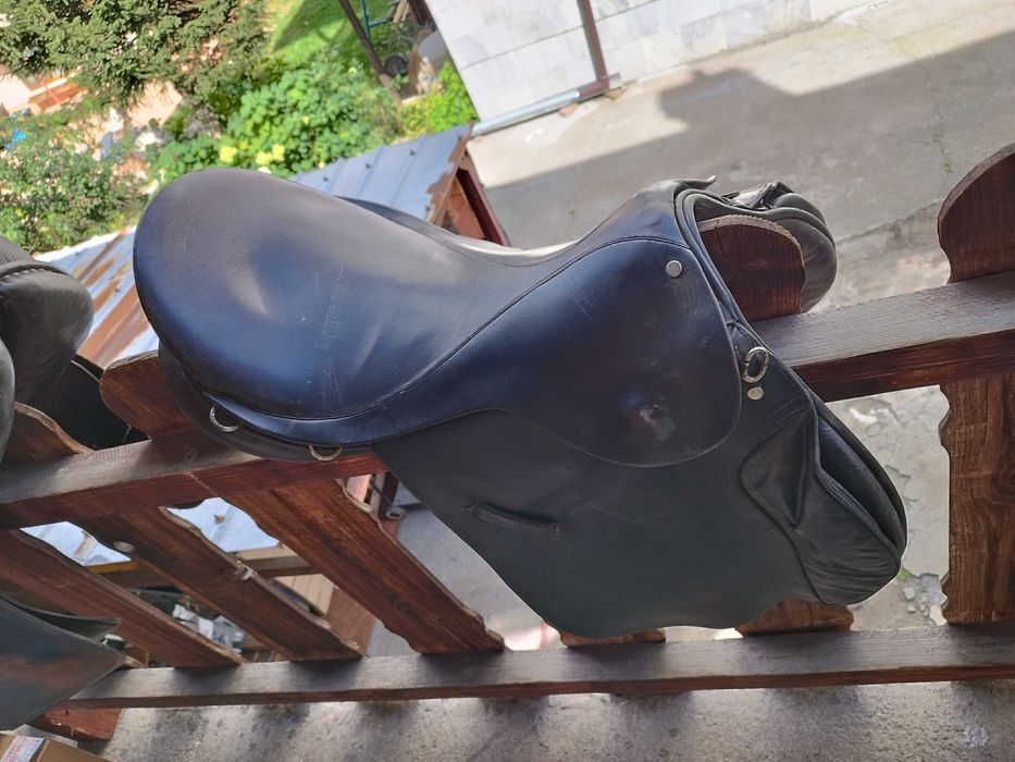 Продавам оригинални седла за коне и аксесоари - внос от Англия!