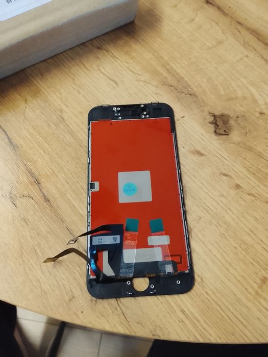 Продам дисплей iphone se 2020