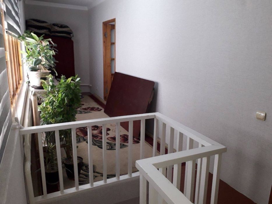 Продаются участок 2.4 соток 7 комнот +подвал 3 санузла