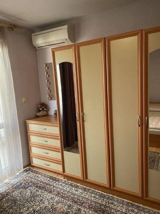 Многостаен апартамент под наем в Център