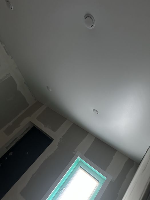 Натяжные потолки