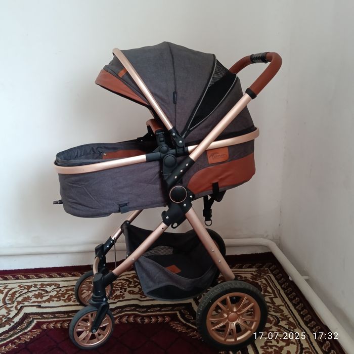 Коляска сатылады!