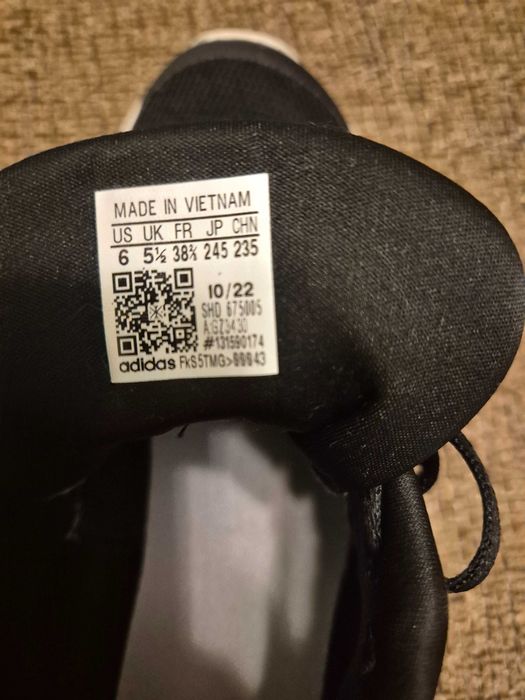 Продавам Маратонки Adidas 38 2/3 и 40 номер