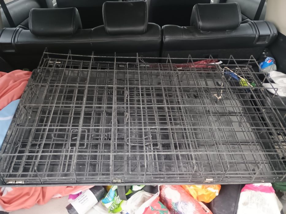 Vând cușcă iepuri, pisici și câini de talie mică