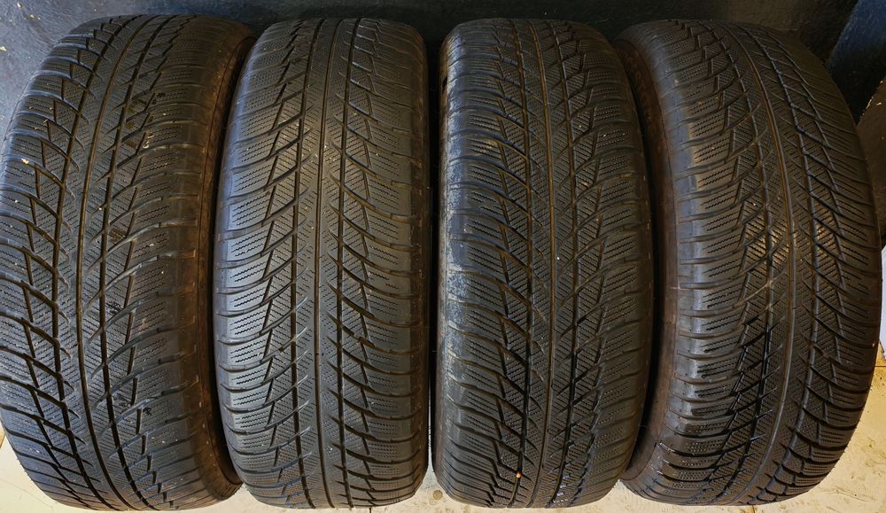 Bridgestone 225/55R17