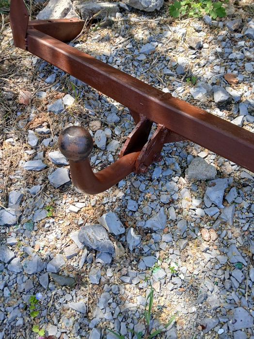 Продавам теглич да Ауди