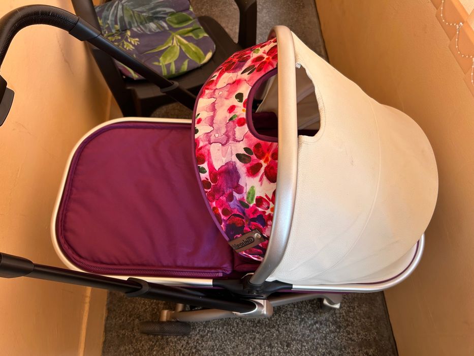 Бебешка количка Chipolino