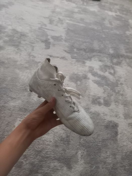 Futbol butsi 37 razmer