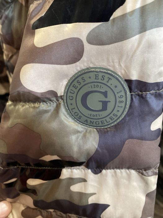 Яке GUESS ново оригинално