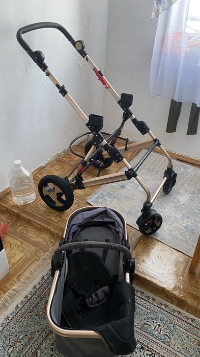 Детская коляска Hello Baby