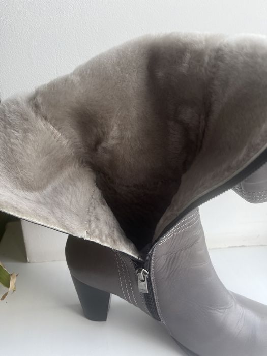 продаются сапоги