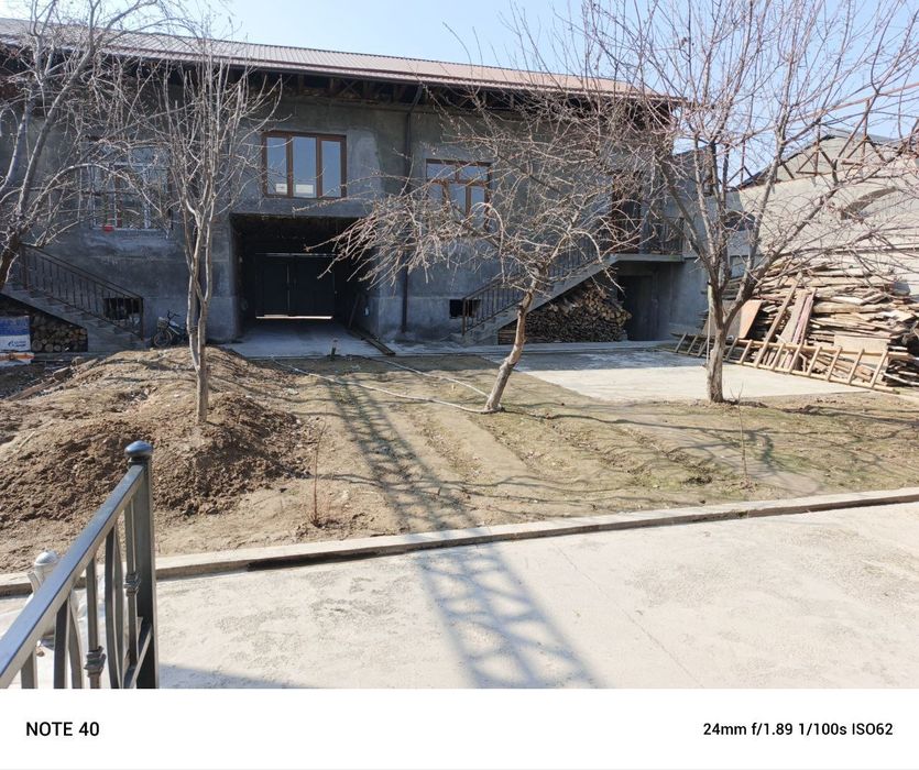 Уй сотилади Назарбек бешқўрғон мевазор махалла