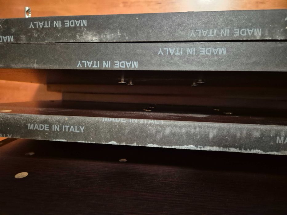 Pat dublu Italia (noptiere incorporate), somiera rabatabila