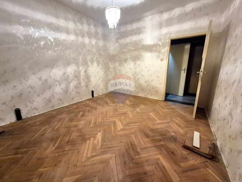 Продава се Тристаен апартамент в Варна, Младост 1 - 66 кв.м за 889 €/кв.м - Снимка #5