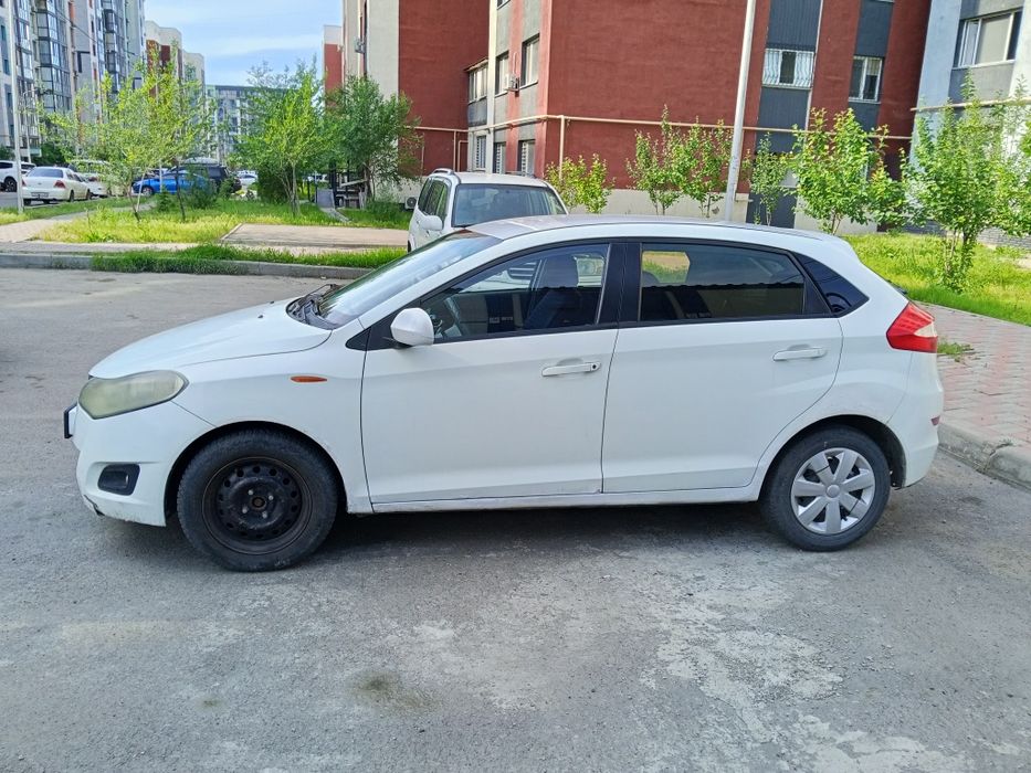 Продам Заз Форза 2013 год 5-мех