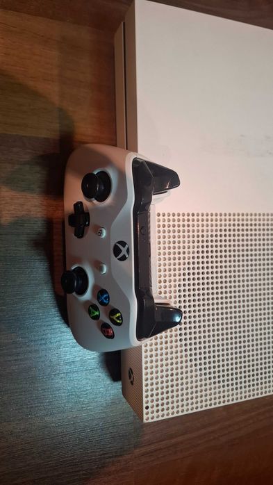 Xbox one s 1 TB+jocuri,controller