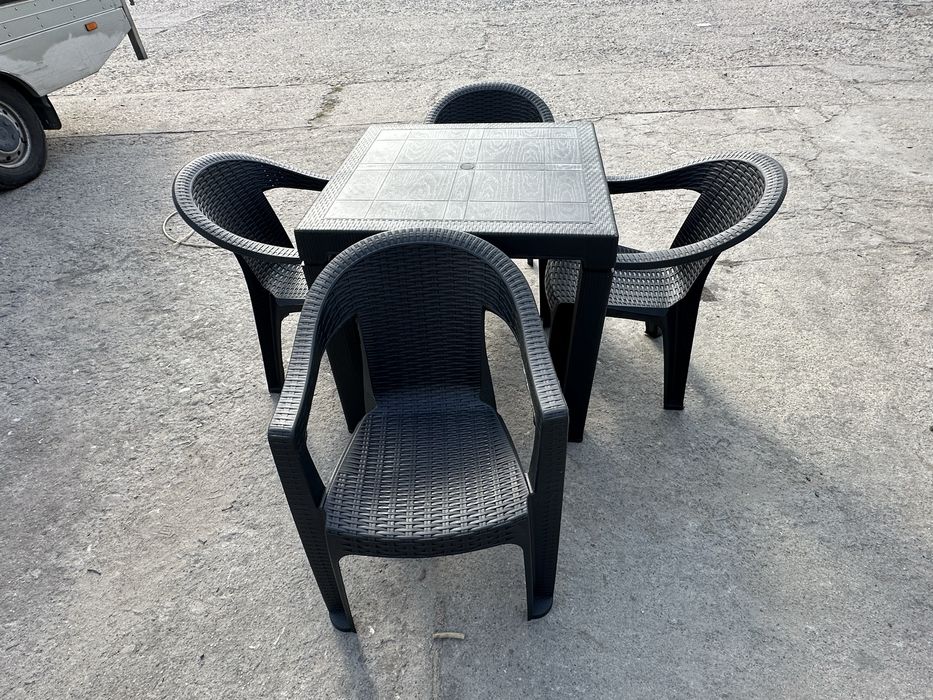 Комплект маса и стола