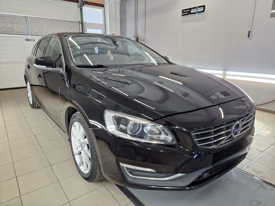 Volvo V60 2017 D4 190cp
