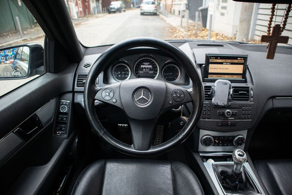 MERCEDES-BENZ C-Class 2010 — imagine 5