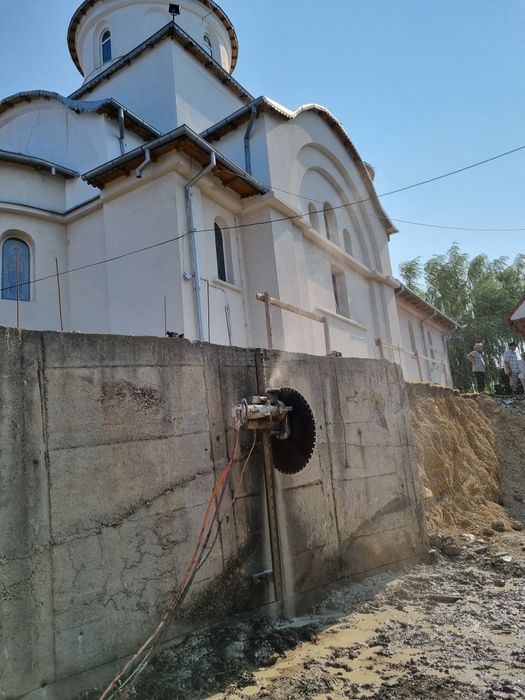 Taiat Taiere sectionare Decupare piconare carotare beton armat