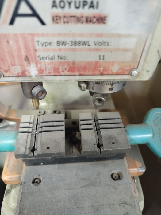 Продам станок для изготовления ключей