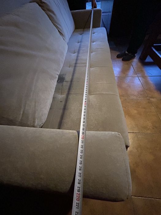 Canapea, masa + scaune