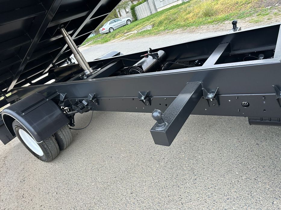 Iveco Daily Basculabil 35C15 - 3.0 - 180 cai, bena basculabila trilaterală