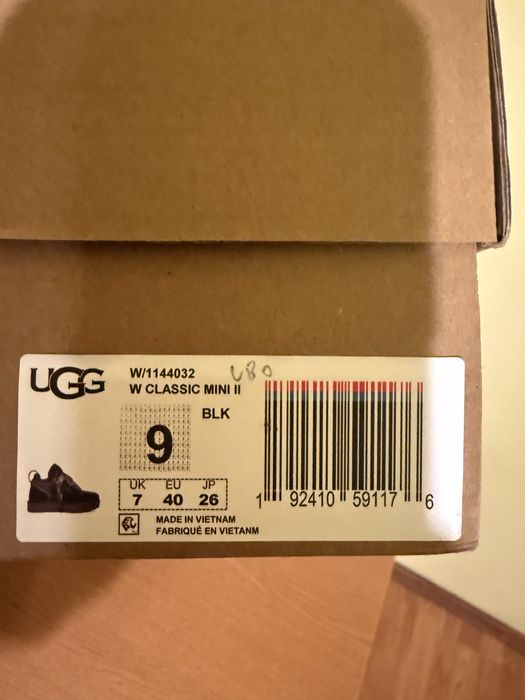 UGG Lowmel, negrii, marimea 40