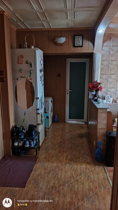 Ofer spre vânzare apartament două camere Mioveni, zona piață