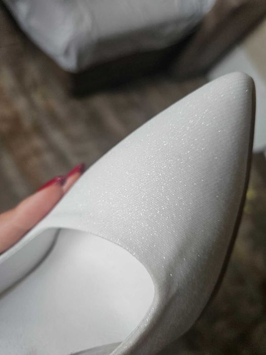 Елегантни обувки R. Polanski