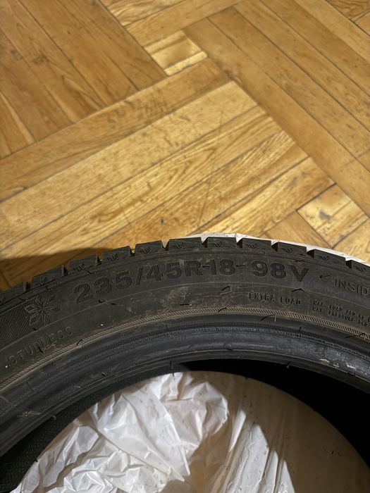 Зимние шины Triangle. 235/45R-18