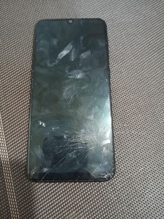 Vând Samsung A50 de piese