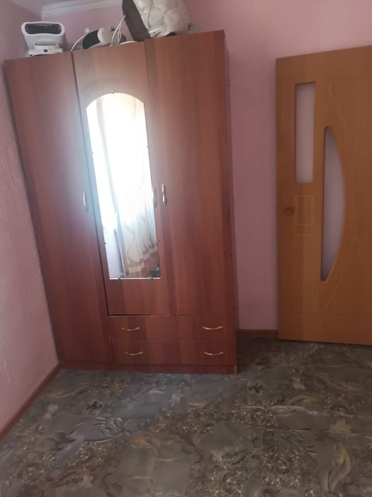 Продется 2 х ком кв на площадье
