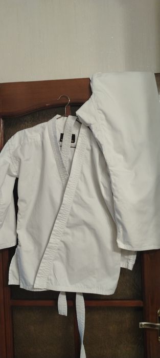 Продам кимано, шлем, краги