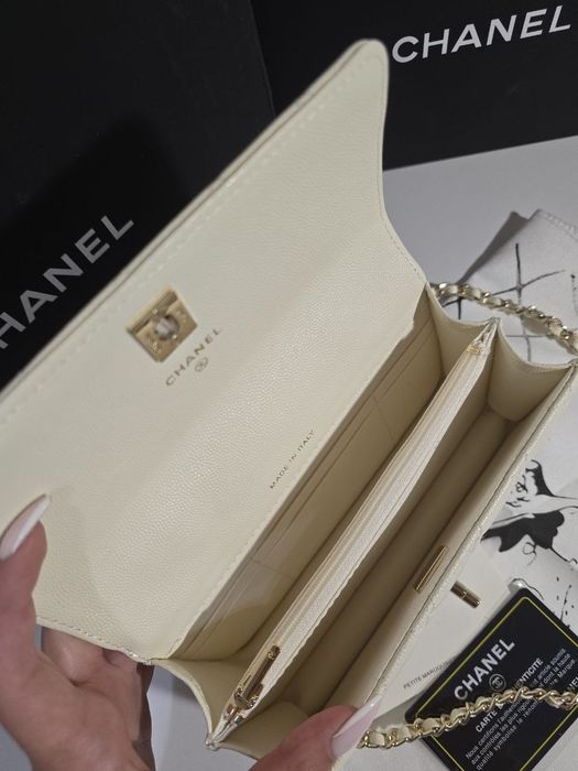 Налична чанта Chanel WOC 26C