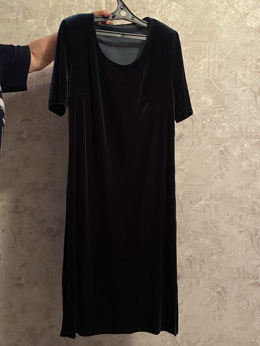 велюровое платье