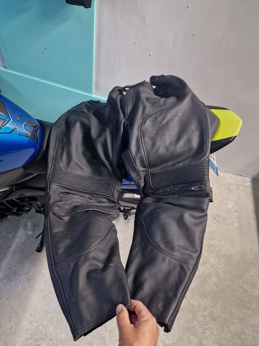 Кожен мото панталон DIFY