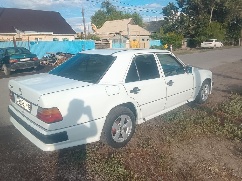 Mercedes-Benz W124 срочьно