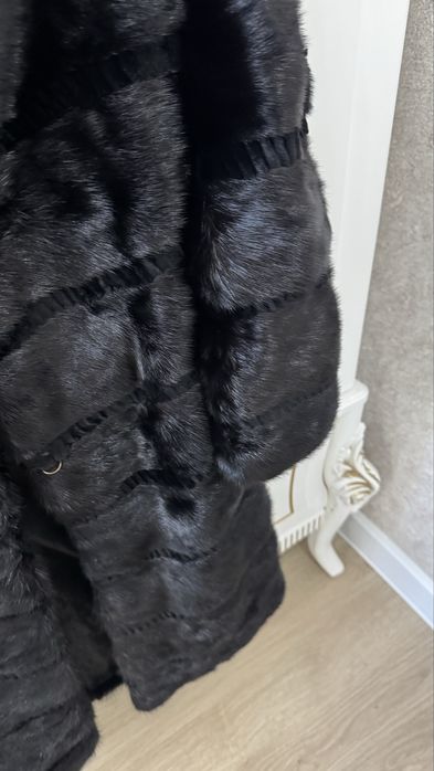 Продам норовую шубу