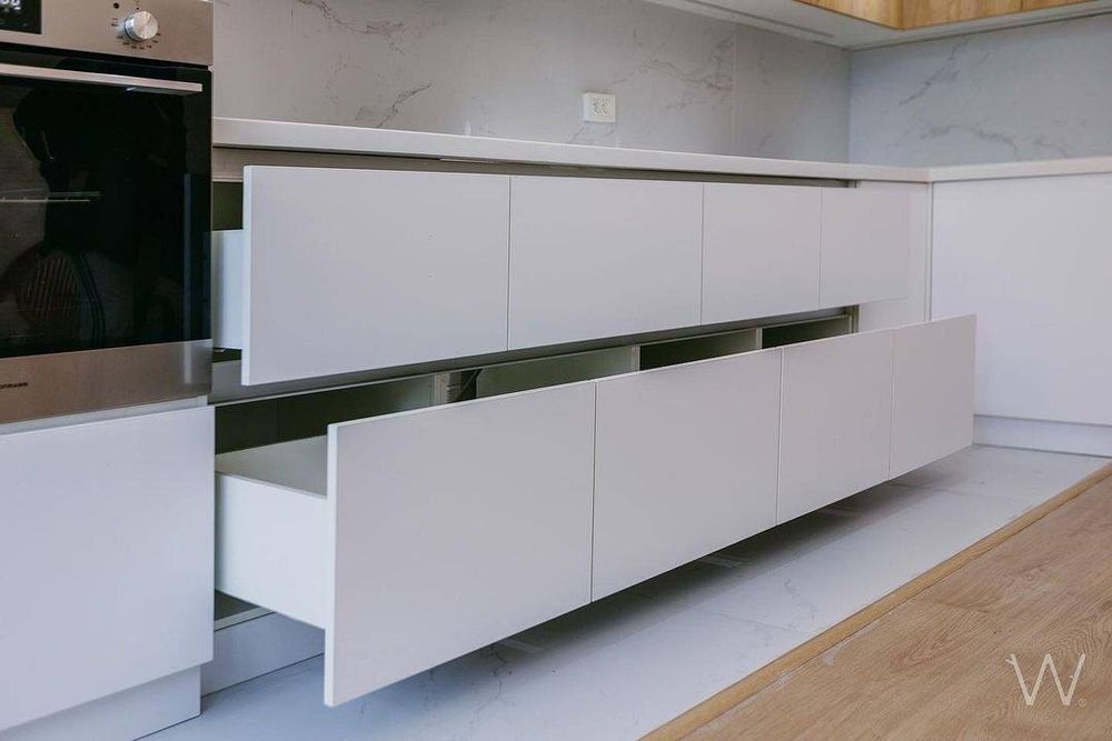 Barcha turdagi sifatli mebel va eshiklar!