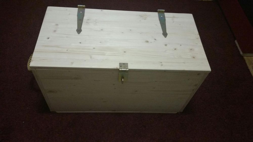 Cufar - lada depozitare din lemn