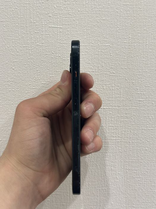 Продам iPhone 15 128