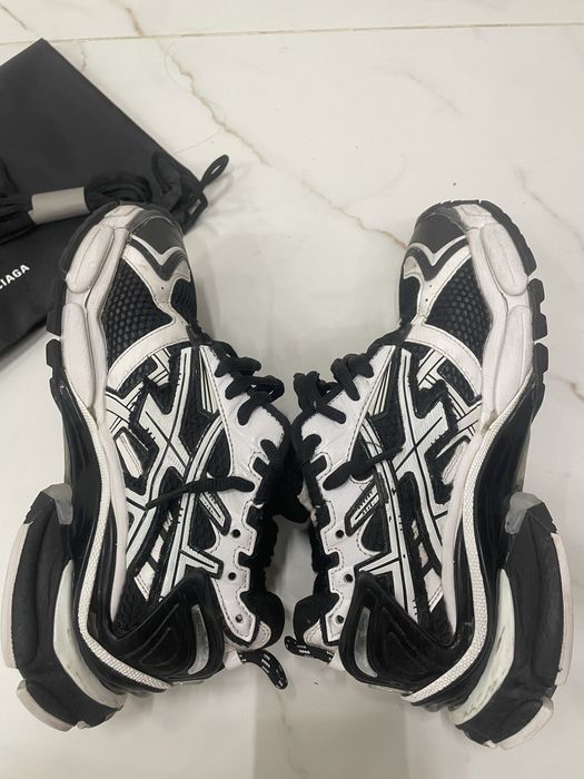 Balenciaga runner black and white