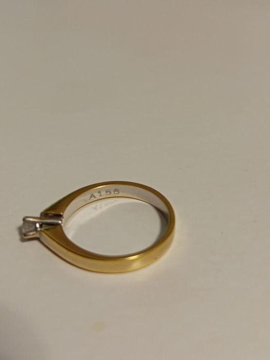 Дамски диамантен златен пръстен